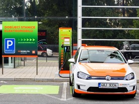 autoweek.cz - Dobíjení u stojanů ČEZ rostlo dvojnásobně