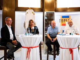 autoweek.cz - Grand Prix historických automobilů v polovině