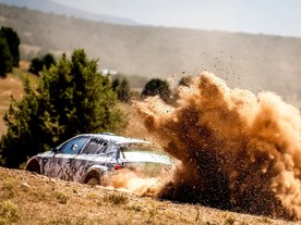 autoweek.cz - Nová generace Fabie Rally2 se už testuje