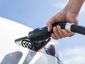 autoweek.cz - Přetrvává nezájem o alternativní pohony