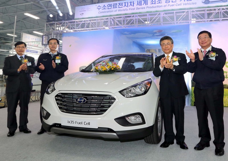 První Hyundai s palivovými články sjel z výrobní linky