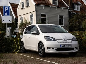 autoweek.cz - Elektromobily a pohled pojišťovny