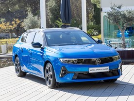 autoweek.cz - Opel Astra Sports Tourer dostane elektrický pohon
