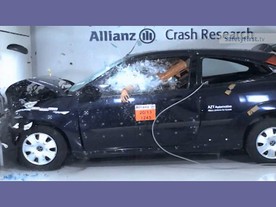 autoweek.cz - Neriskujte život kvůli nevhodně naloženému autu