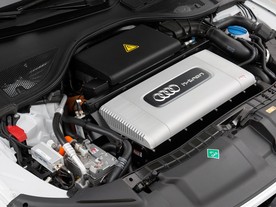 autoweek.cz - Audi koupilo patenty na palivové články 