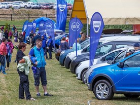 autoweek.cz - Dacia Piknik 2015