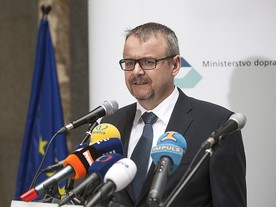 autoweek.cz - Ministr dopravy Ťok ignoruje zájmy českých dopravců