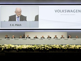 autoweek.cz - Ferdinand Piech pokračuje v boji