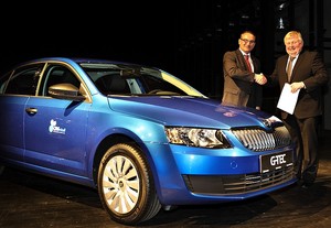 autoweek.cz - 300 CNG aut pro Vítkovice Machinery Group