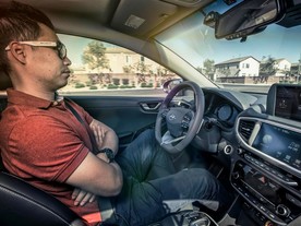 autoweek.cz - Autonomní vozidla: Češi jsou skeptičtí