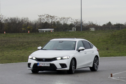 AutoBest 2023 Best Buy Car of Europe - Honda Civic e:HEV