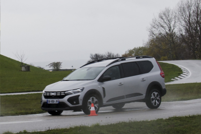 AutoBest 2023 Best Buy Car of Europe - Dacia Jogger