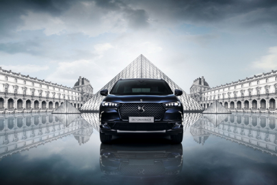 DS 7 Crossback ve speciální edici Louvre