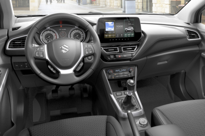 Suzuki S-Cross Hybrid