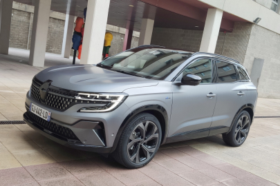 Renault Austral E-Tech Full Hybrid 200 Esprit Alpine