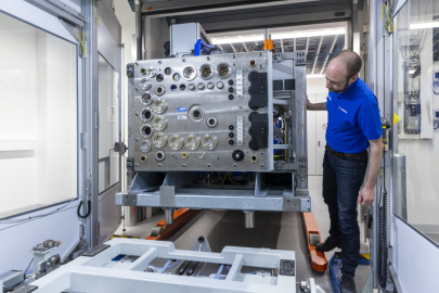 Bosch Feuerbach - výroba modulů zdroje energie s palivovými články FCPM (Fuel Cell Power Modul)