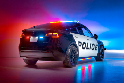 Policejní vozidlo UPfit Tesla Model Y společnost Unplugged Performance