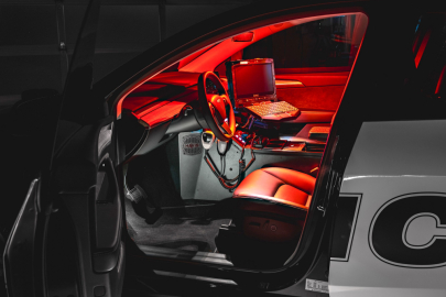 Policejní vozidlo UPfit Tesla Model Y společnost Unplugged Performance