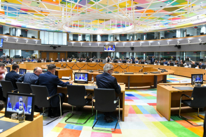 Ministři zemí EU při jednání o podobě Euro 7