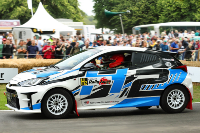 Toyota GR Yaris H2 rally concept Rowan Atkinson.jpg