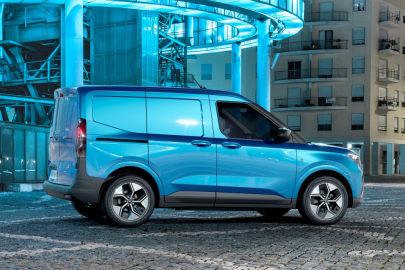 Ford E-Transit Courier