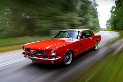 Resto-mod AMR Ford Mustang 1965