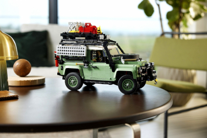 Lego Icons Classic Land Rover Defender 90