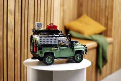 Lego Icons Classic Land Rover Defender 90