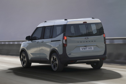 Ford E-Tourneo Courier