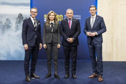 Andreas Carlsson, ministr pro infrastrukturu a bydlení Švédska, Ebba Buschová, místopředsedkyně vlády a ministryně energetiky, obchodu a průmyslu Švédska, Jozef Síkela a Martin Kupka