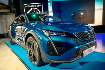 Peugeot 408