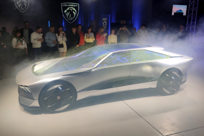 Peugeot Inception Concept