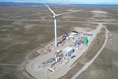 Zkušební výroba syntetického paliva pro Porsche v Chile