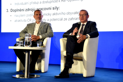 cesko-na-krizovatce-jahn-wojnar.jpg