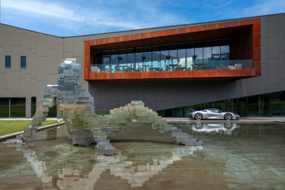 Automobili Pininfarina Battista - Čeladná