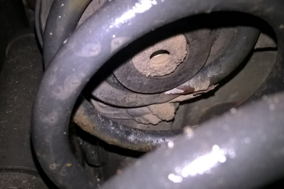 Bilstein jarní kontrola – poškození pružin
