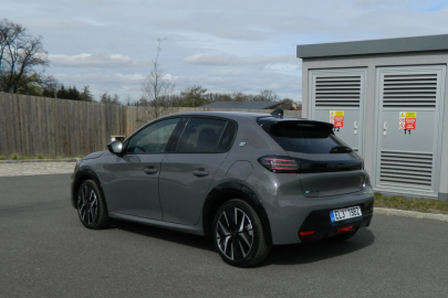 Peugeot E 208 MY 2024