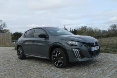 Peugeot E 208 MY 2024