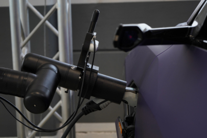 Bosch - Cariad - automated-parking-robot-charging