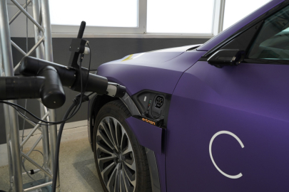 Bosch - Cariad - automated-parking-robot-charging