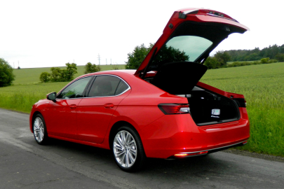 Škoda Superb 1,5 TSI mHEV