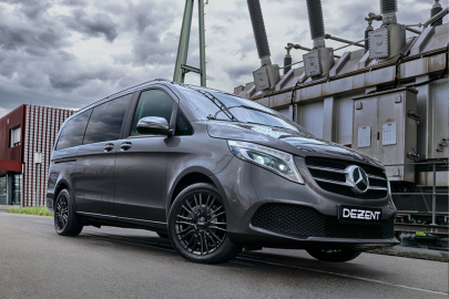 DEZENT KE black Mercedes Vv.jpg