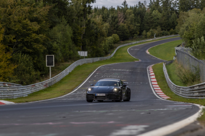 Porsche 911 hybrid test Nürburgring