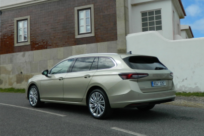Škoda Superb Combi