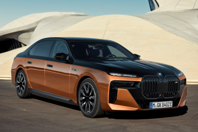 Cesta k ekologické mobilitě - BMW i7 M7 xDrive
