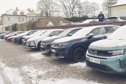 Testy ankety Auto roku v ČR v Čertousích