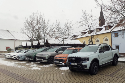 Testy ankety Auto roku v ČR v Čertousích