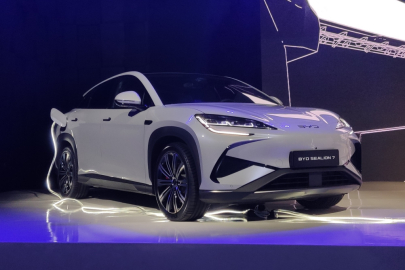 BYD Sealion 7