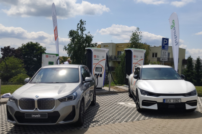 ČEZ zprovoznil 900. stojan pro elektromobily