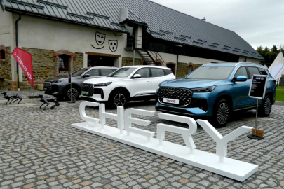 Chery Tiggo 7, Chery Tiggo 4 CSH a Chery Tiggo 88.jpg